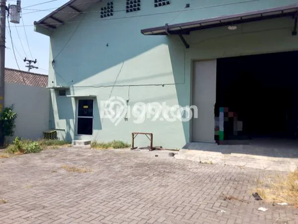 LOKASI STRATEGIS! Gudang For Rent Kawasan Mojosongo, Luas 500m2m², Area Ramai LOKASI STRATEGIS! Gudang For Rent Kawasan Mojosongo, Luas 500m2m², Area Ramai