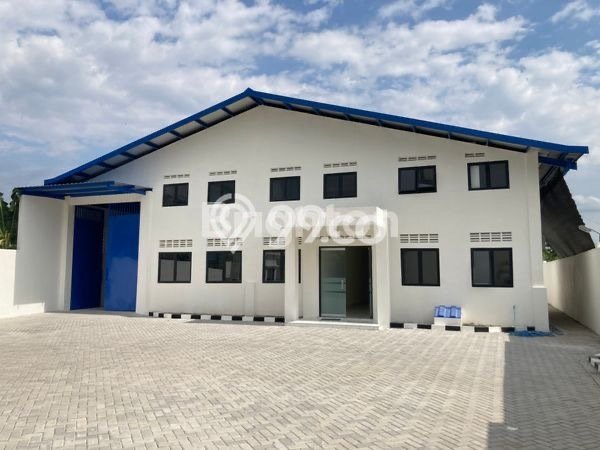 Gudang Bagus LT 2400m2 LB 1600m2 Dijual di Karanganom Klaten Gudang Bagus LT 2400m2 LB 1600m2 Dijual di Karanganom Klaten