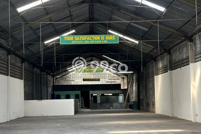 Disewakan Gudang komersial di Gatak luas bangunan 1000m2 Disewakan Gudang komersial di Gatak luas bangunan 1000m2