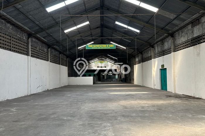 Disewakan Gudang komersial di Gatak luas bangunan 1000m2 Disewakan Gudang komersial di Gatak luas bangunan 1000m2
