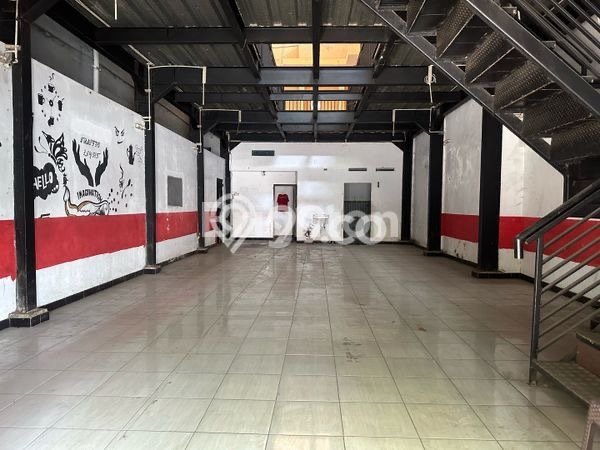 Tersedia Ruko Bisnis di Jebres Solo Harga Sewa Menarik Bisa Nego Tersedia Ruko Bisnis di Jebres Solo Harga Sewa Menarik Bisa Nego