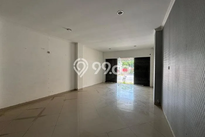 Ruko Dijual Lokasi Emas di Laweyan Luas 220m2 Ruko Dijual Lokasi Emas di Laweyan Luas 220m2