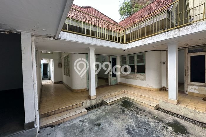 Disewakan Ruko di Pasar Kliwon Solo LT 495m2, LB 495m2 Disewakan Ruko di Pasar Kliwon Solo LT 495m2, LB 495m2