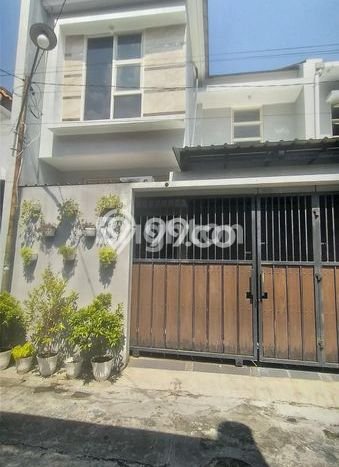 Dijual Rumah 3 Kamar Lokasi Strategis Nyaman dan Strategis di Serengan Dijual Rumah 3 Kamar Lokasi Strategis Nyaman dan Strategis di Serengan
