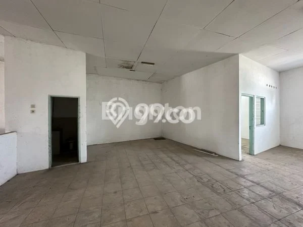 Disewakan Ruko komersial di Jaten luas bangunan 500m2 Disewakan Ruko komersial di Jaten luas bangunan 500m2