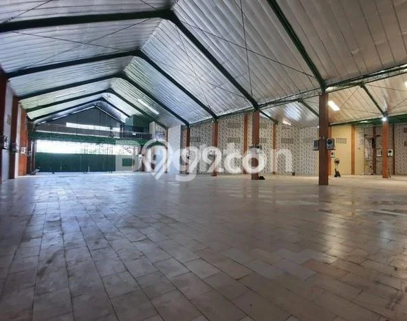 Gudang paling strategis disewakan di Kebakkramat Karanganyar Gudang paling strategis disewakan di Kebakkramat Karanganyar