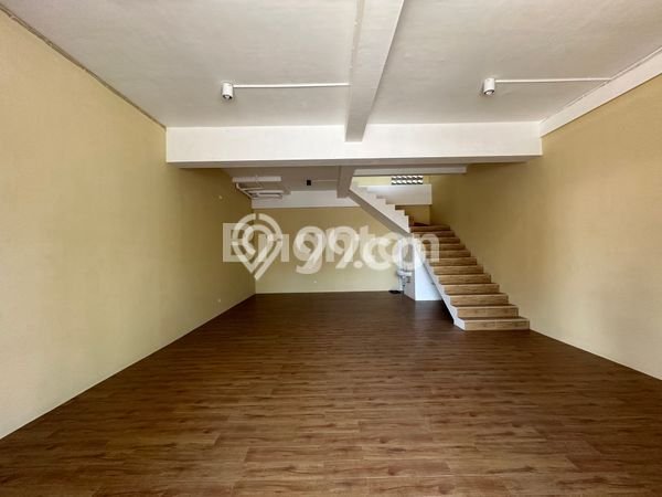 Ruko Disewakan Lokasi Jebres Solo Harga Spesial! Ruko Disewakan Lokasi Jebres Solo Harga Spesial!