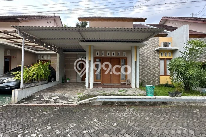 Rumah Luas Asri 3 KT Siap Pakai di Solo Baru Surakarta Rumah Luas Asri 3 KT Siap Pakai di Solo Baru Surakarta