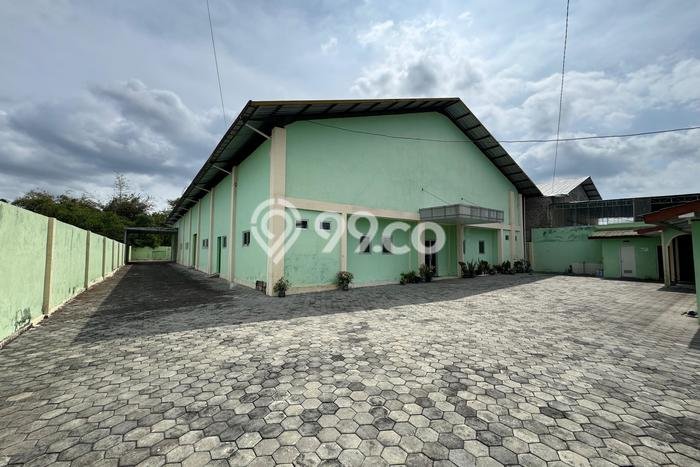 Unit Gudang Dijual di Ceper Klaten Luas Tanah 2300m2, Luas Bangunan 1500m2 Unit Gudang Dijual di Ceper Klaten Luas Tanah 2300m2, Luas Bangunan 1500m2