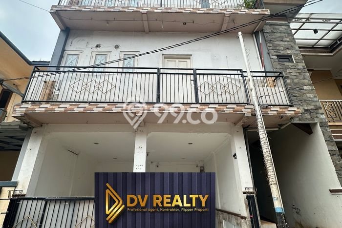 For Sale Rumah 4 Kamar Lokasi Strategis Nyaman dan Strategis di Jatisampurna For Sale Rumah 4 Kamar Lokasi Strategis Nyaman dan Strategis di Jatisampurna