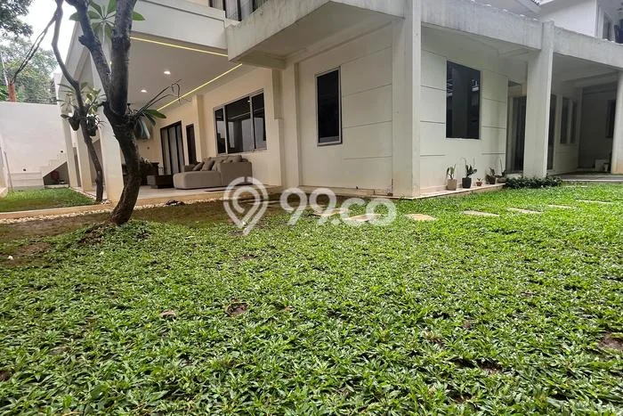 Rumah Mewah LB 301m2 Siap Huni Desain Elegan di Pakubuwono, Jakarta Selatan Rumah Mewah LB 301m2 Siap Huni Desain Elegan di Pakubuwono, Jakarta Selatan