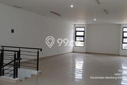 FOR RENT! Ruko di Buah Batu Cocok untuk Bisnis 190m2 FOR RENT! Ruko di Buah Batu Cocok untuk Bisnis 190m2