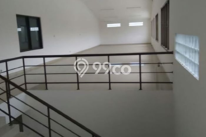 Gudang Area Strategis Kawasan Kopo, Luas 2000m2m², Jalan Utama Gudang Area Strategis Kawasan Kopo, Luas 2000m2m², Jalan Utama