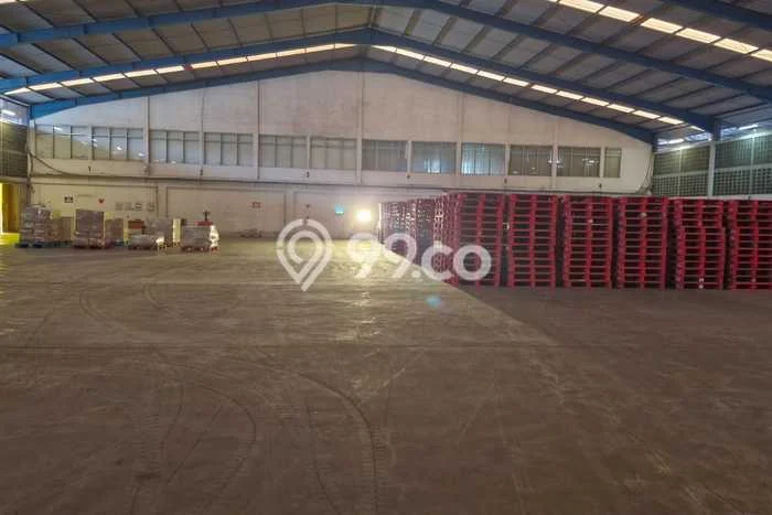 Disewakan Gudang di Kawasan Ramai Moch Toha Luas 3456m2 Disewakan Gudang di Kawasan Ramai Moch Toha Luas 3456m2