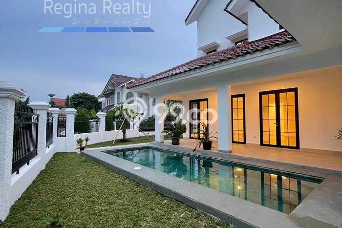 Jual Rumah Luas Elegan Dengan View Cantik di Lebak Bulus, Jakarta Selatan Jual Rumah Luas Elegan Dengan View Cantik di Lebak Bulus, Jakarta Selatan