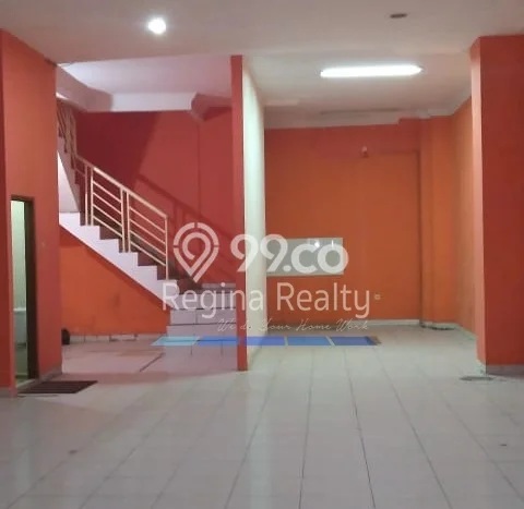 AREA KOMERSIAL! Ruko Kawasan Fatmawati, Luas 208m², Akses Utama AREA KOMERSIAL! Ruko Kawasan Fatmawati, Luas 208m², Akses Utama