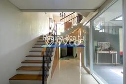 For Sale! Premium House LT 120m2 Desain Modern di Pondok Indah For Sale! Premium House LT 120m2 Desain Modern di Pondok Indah