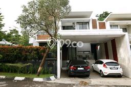Vila Kawasan , Area 387m2m², Lokasi Strategis Vila Kawasan , Area 387m2m², Lokasi Strategis