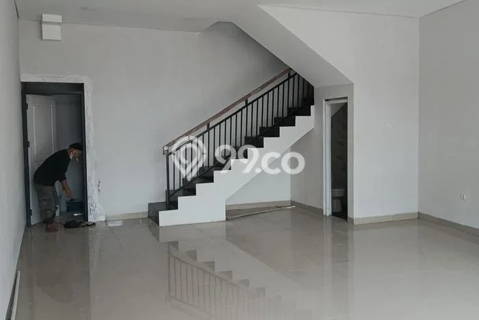 Ruko Dijual di Prime Area Bandung Luas 180m2 Ruko Dijual di Prime Area Bandung Luas 180m2