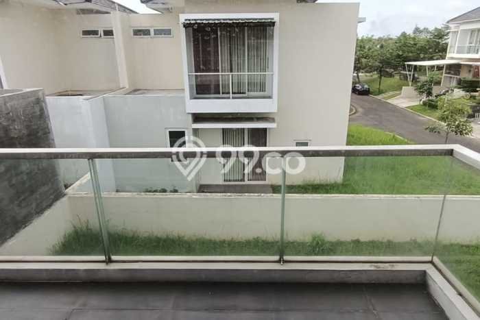 Jual Rumah Luas Megah Dengan View Cantik di BSB City, Semarang Jual Rumah Luas Megah Dengan View Cantik di BSB City, Semarang