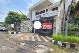 Dijual Rumah Premium dengan Fasilitas Sekitar Lengkap di Dukuh Pakis, Surabaya Dijual Rumah Premium dengan Fasilitas Sekitar Lengkap di Dukuh Pakis, Surabaya