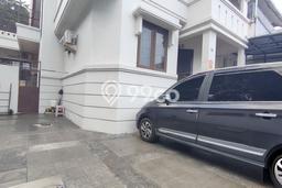 Dijual Rumah Premium dengan Fasilitas Sekitar Komplit di Kebon Jeruk, Jakarta Barat Dijual Rumah Premium dengan Fasilitas Sekitar Komplit di Kebon Jeruk, Jakarta Barat