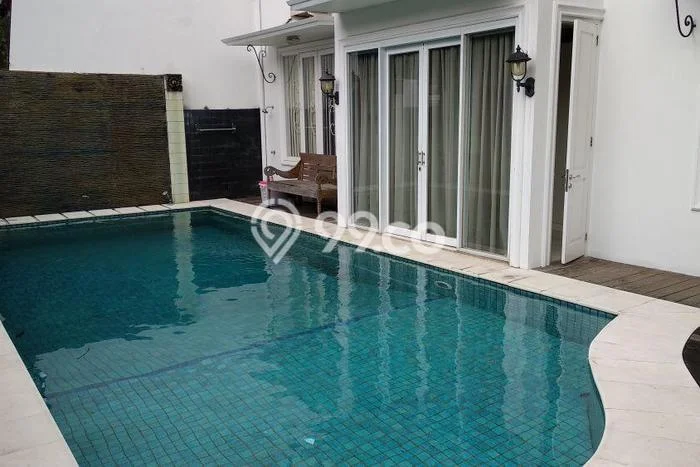 Disewakan Hunian Konsep Minimalis di Palmerah Jakarta Barat dengan 5 Kamar Disewakan Hunian Konsep Minimalis di Palmerah Jakarta Barat dengan 5 Kamar