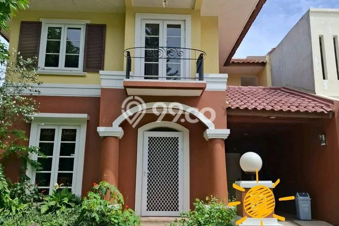 Rumah Cantik Siap Pakai Di BSD Luas 180m2 Lokasi Strategis Rumah Cantik Siap Pakai Di BSD Luas 180m2 Lokasi Strategis