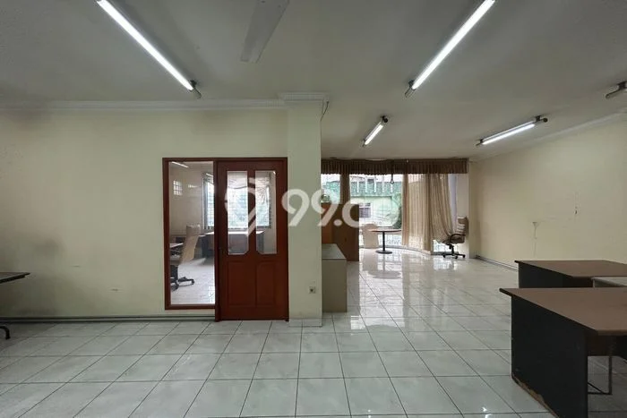 Paling Diincar! Komersial Dijual di Otista Harga Kompetitif Paling Diincar! Komersial Dijual di Otista Harga Kompetitif