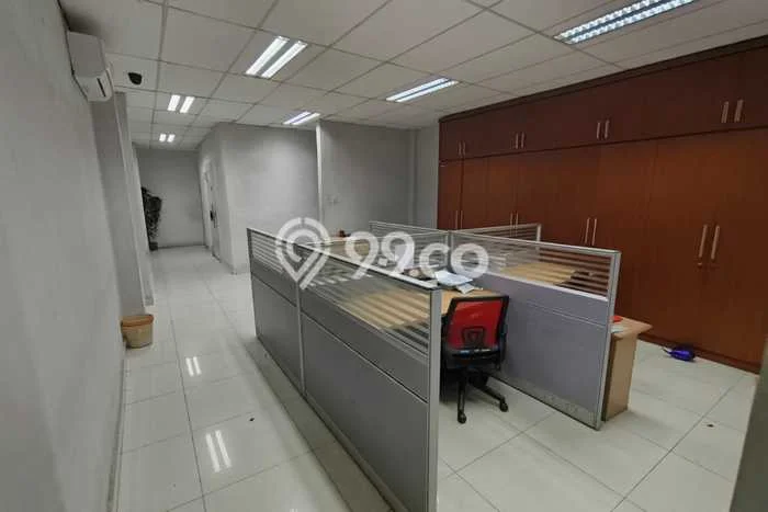 FOR SALE! Ruko di Cinere Depok, LT 167m2, LB 350m2 FOR SALE! Ruko di Cinere Depok, LT 167m2, LB 350m2