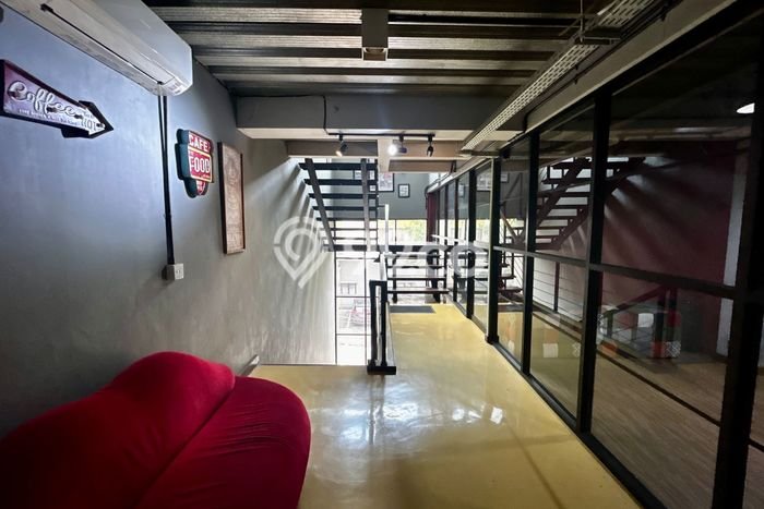 Ruko Dijual di Prime Area Jakarta Pusat Luas 450m2 Ruko Dijual di Prime Area Jakarta Pusat Luas 450m2