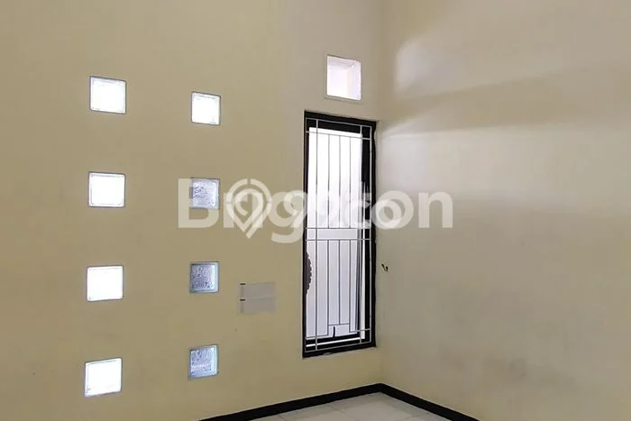 Rumah Luas Asri 3 KT Siap Huni di Soekarno Hatta Malang Rumah Luas Asri 3 KT Siap Huni di Soekarno Hatta Malang