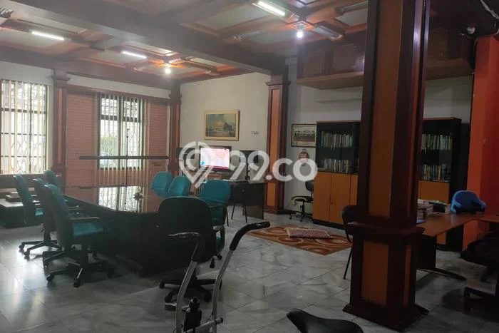 Rumah Mewah Siap Huni LT 800m2 di Cibeunying Kidul, Bandung Rumah Mewah Siap Huni LT 800m2 di Cibeunying Kidul, Bandung