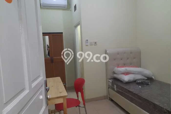 Untuk Dijual Kost di Cinere, Depok, 21 KT, 19 KM, Luas 400m2 Untuk Dijual Kost di Cinere, Depok, 21 KT, 19 KM, Luas 400m2