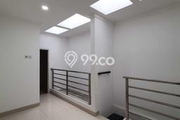 Rumah Elit Modern Tanpa Renovasi di Pantai Indah Kapuk Jakarta Utara Rumah Elit Modern Tanpa Renovasi di Pantai Indah Kapuk Jakarta Utara