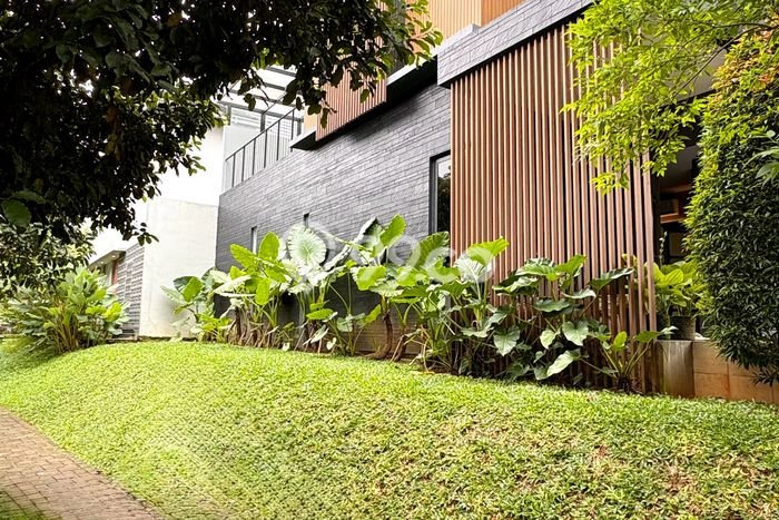 Dijual Rumah Luas Elegan Dengan View Eksklusif di BSD Green Wich, Tangerang Dijual Rumah Luas Elegan Dengan View Eksklusif di BSD Green Wich, Tangerang