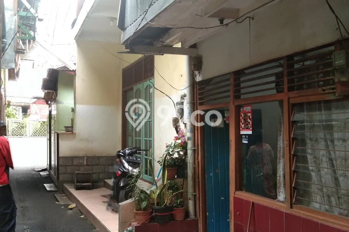 Jual Rumah Harga Miring Senen Punya 1 Kamar & LT 20m2 Jual Rumah Harga Miring Senen Punya 1 Kamar & LT 20m2