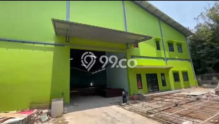 Disewakan Gudang di Kawasan Ramai Jababeka Luas 1750m2 Disewakan Gudang di Kawasan Ramai Jababeka Luas 1750m2