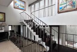 Rumah Luxury Modern Tanpa Renovasi di Kemang Jakarta Selatan Rumah Luxury Modern Tanpa Renovasi di Kemang Jakarta Selatan