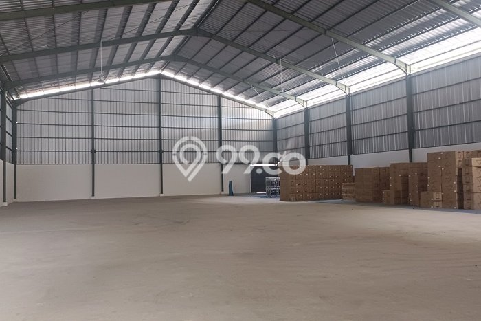Gudang Kawasan Kamal, Luas 1000m², Mainroad, Area Strategis Gudang Kawasan Kamal, Luas 1000m², Mainroad, Area Strategis