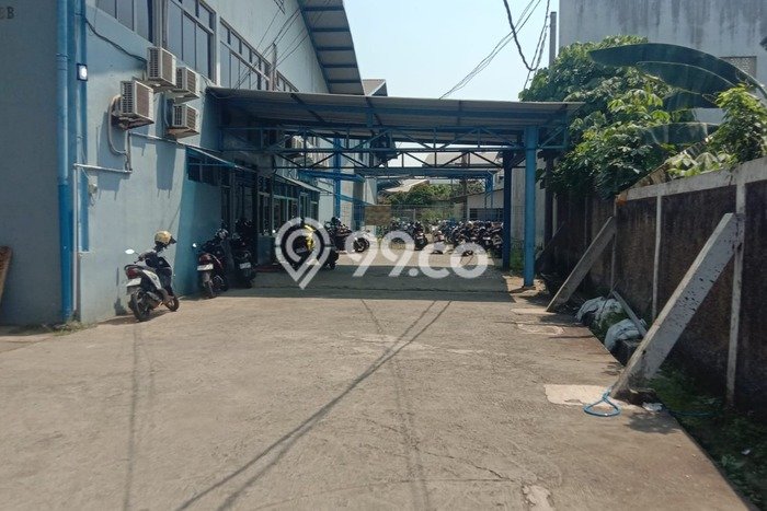 Unit Gudang Paling Strategis di Karawaci Tangerang dengan LB 1242m2 Unit Gudang Paling Strategis di Karawaci Tangerang dengan LB 1242m2
