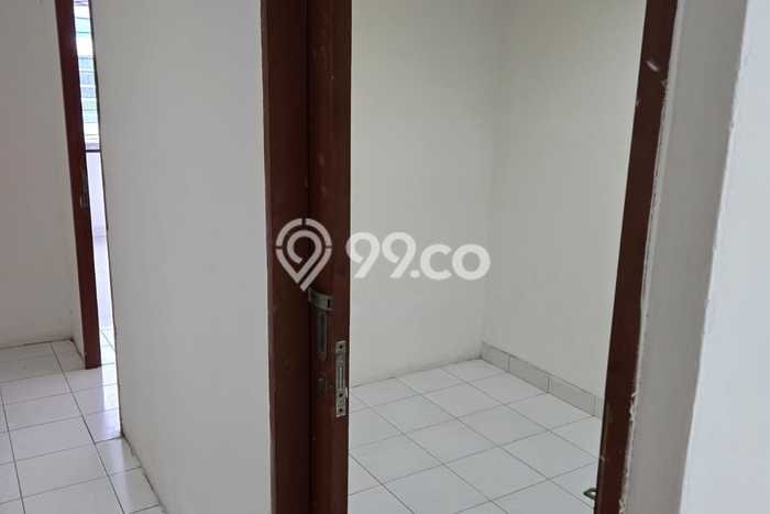 Lokasi Strategis! Dijual Ruko Bisnis di Tangerang, Tangerang Kondisi Bagus Lokasi Strategis! Dijual Ruko Bisnis di Tangerang, Tangerang Kondisi Bagus