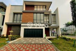 Hunian Elit LB 400m2 Siap Pakai Desain Elegan di Kota Wisata, Bogor Hunian Elit LB 400m2 Siap Pakai Desain Elegan di Kota Wisata, Bogor