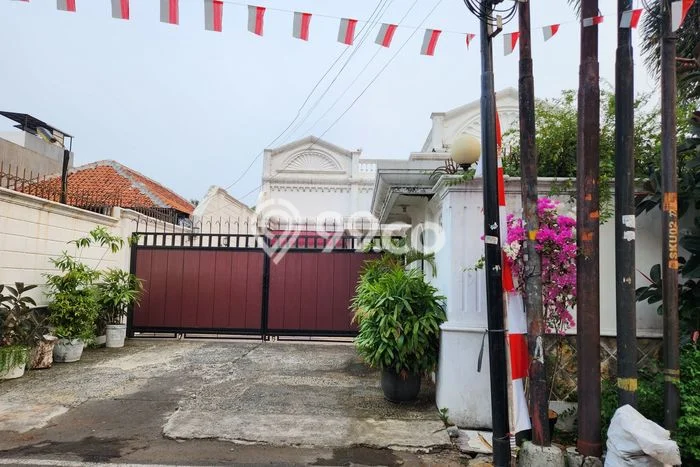 Siap Huni Hunian Elit 5 Kamar di Kebon Jeruk Dekat ke Mana Saja Siap Huni Hunian Elit 5 Kamar di Kebon Jeruk Dekat ke Mana Saja