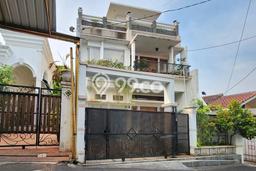 Dijual Rumah Premium dengan Fasilitas Sekitar Lengkap di Kebon Jeruk, Jakarta Barat Dijual Rumah Premium dengan Fasilitas Sekitar Lengkap di Kebon Jeruk, Jakarta Barat