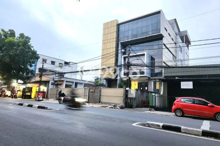 Kantor Dijual Lokasi Emas di Kebayoran Lama Luas 1000m2 Kantor Dijual Lokasi Emas di Kebayoran Lama Luas 1000m2