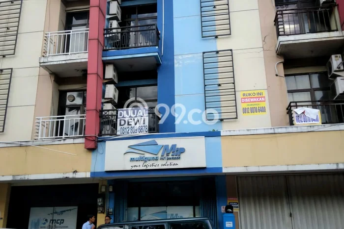 Untuk Dijual! Ruko di Cawang Jakarta Timur LT 40m2 / LB 300m2 Kawasan Strategis Untuk Dijual! Ruko di Cawang Jakarta Timur LT 40m2 / LB 300m2 Kawasan Strategis
