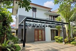 Ready to Use! Luxury House LT 393m2 Desain Modern di Cipete Ready to Use! Luxury House LT 393m2 Desain Modern di Cipete