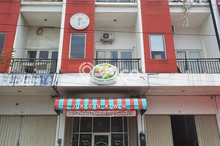 Ruko Bagus Dijual di Peterongan Semarang Strategis Cocok untuk Kembangkan Bisnis Ruko Bagus Dijual di Peterongan Semarang Strategis Cocok untuk Kembangkan Bisnis