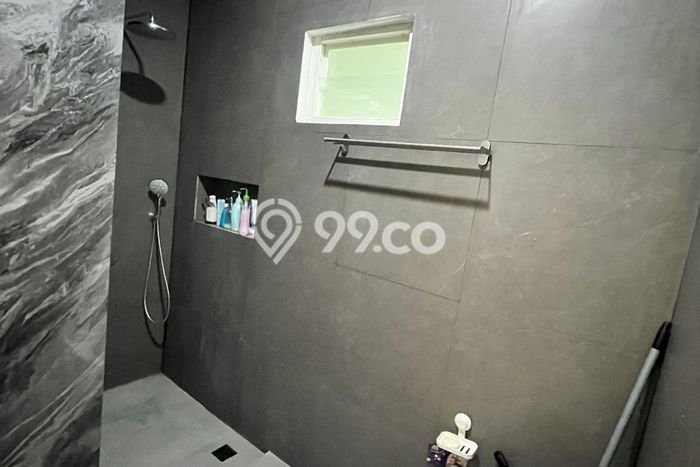 For Sale! Premium House LT 239m2 Desain Elegan di Sektor 7-Bintaro For Sale! Premium House LT 239m2 Desain Elegan di Sektor 7-Bintaro